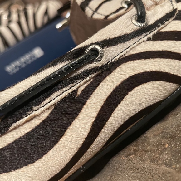 Sperry* Zebra print* loafers* with pony hair *leather tassel *size 9.5 - Picture 6 of 6